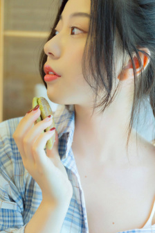 成人区人妻精品一区二区不卡视频